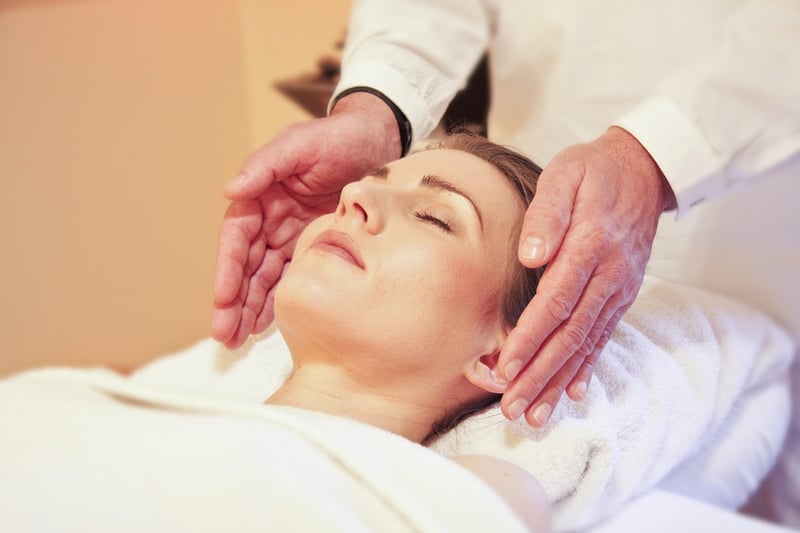 Reiki hand healing energy